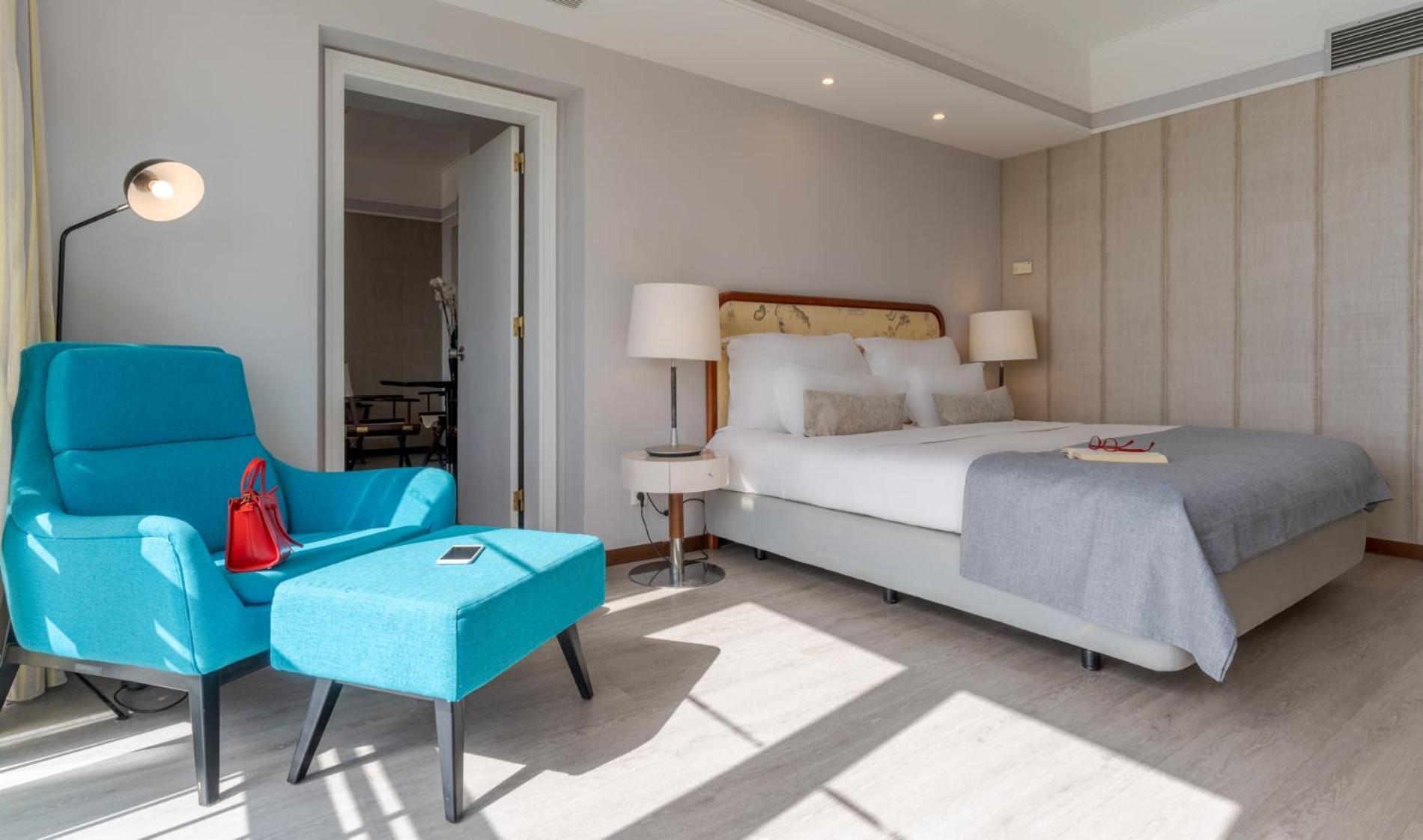 فندق منتجع بيستانا ألفور برايا بيتش آند جولف المظهر الخارجي الصورة A bedroom at the hotel