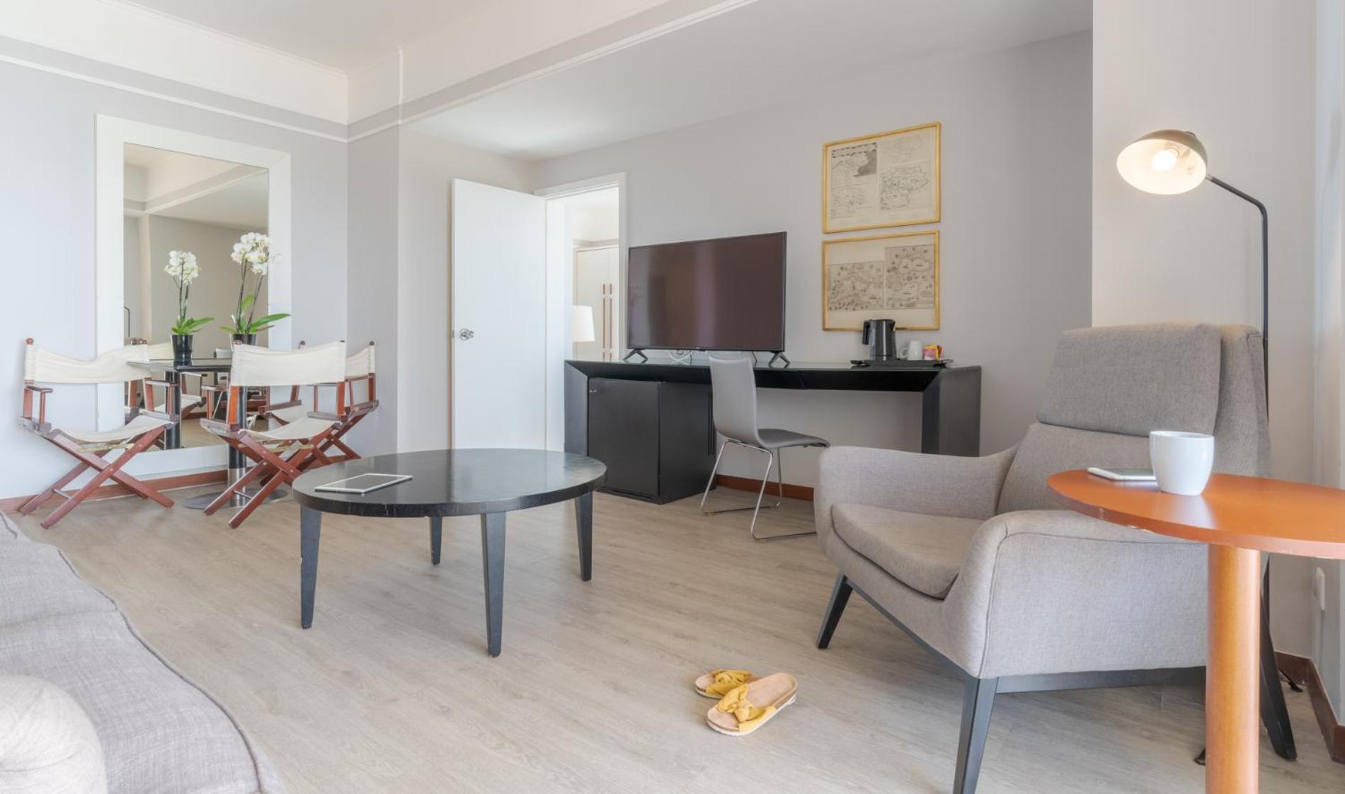 فندق منتجع بيستانا ألفور برايا بيتش آند جولف المظهر الخارجي الصورة A living room