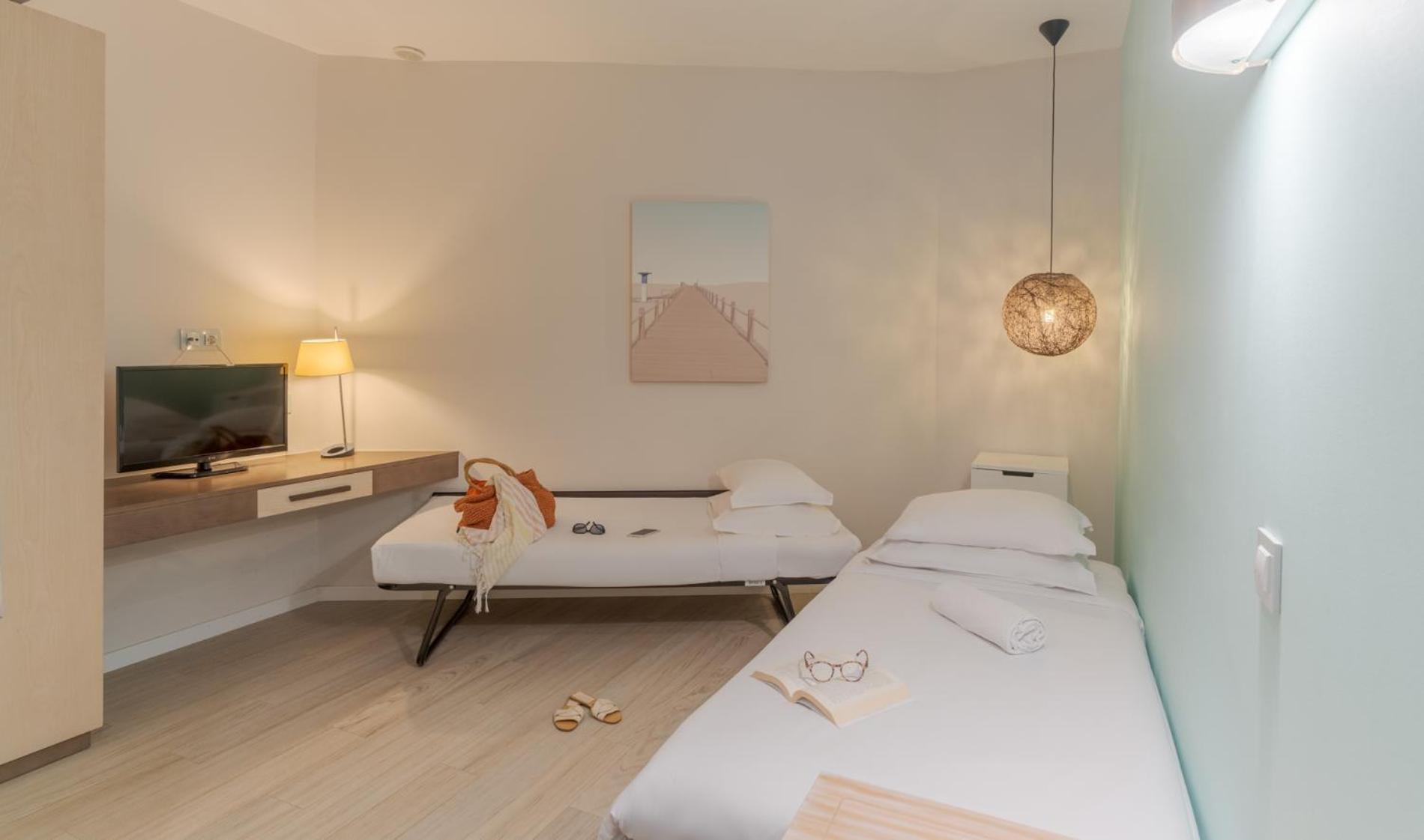 فندق منتجع بيستانا ألفور برايا بيتش آند جولف المظهر الخارجي الصورة A room at the hotel