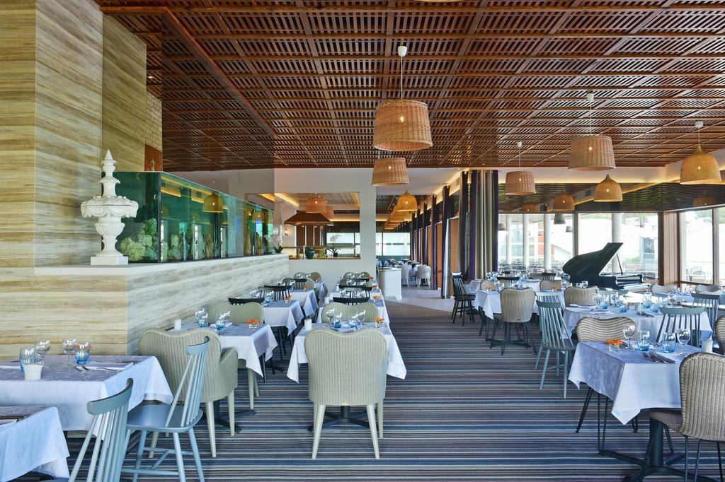 فندق منتجع بيستانا ألفور برايا بيتش آند جولف المظهر الخارجي الصورة Restaurant interior